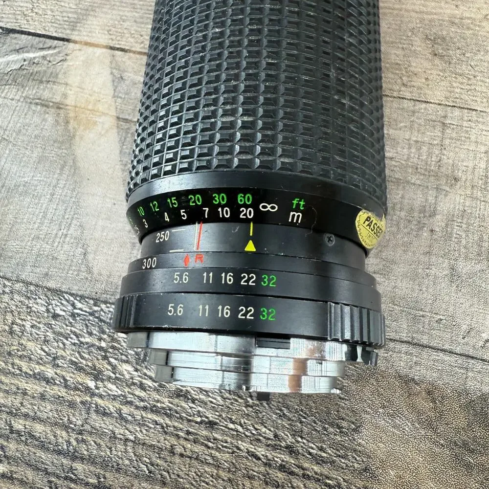MC Lens Auto Zoom 75-300mm 1:5.6 Macro 8201049